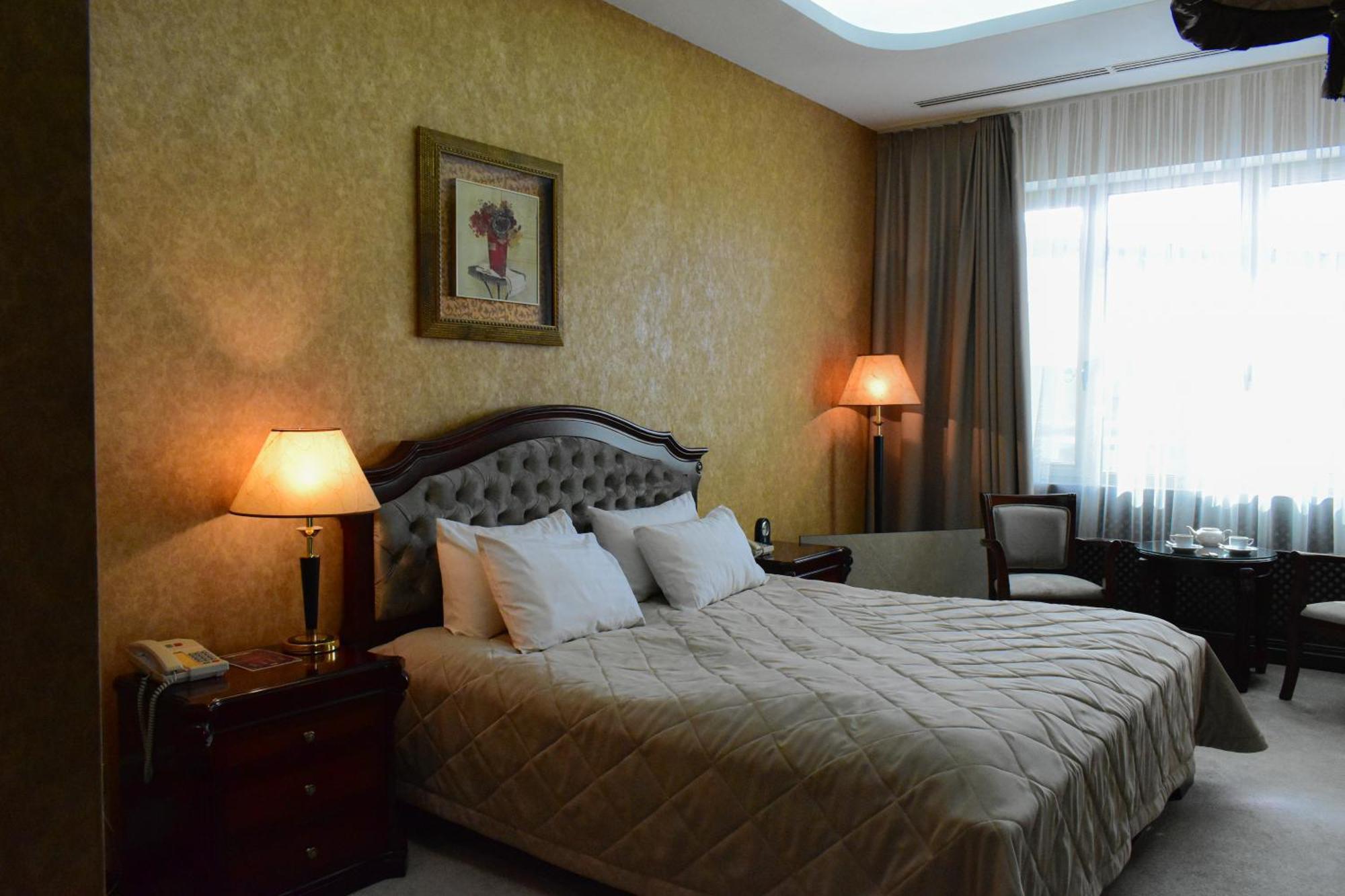 Hotel Feride Vinnytsia Exterior foto